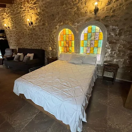 Mas Matarrana אכסניה